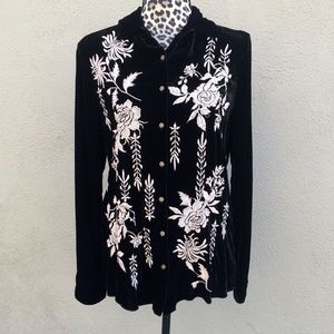 3J Johnny Was Black Velvet Embroidered Blouse Top